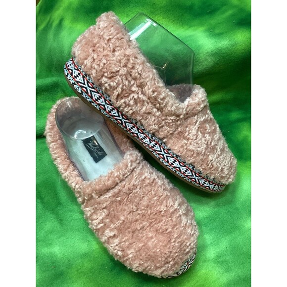 Woolrich Pink Puff Fleece Slippers Shoes Memory Foam Women’s Size 7 Warm Comfy - Picture 3 of 11
